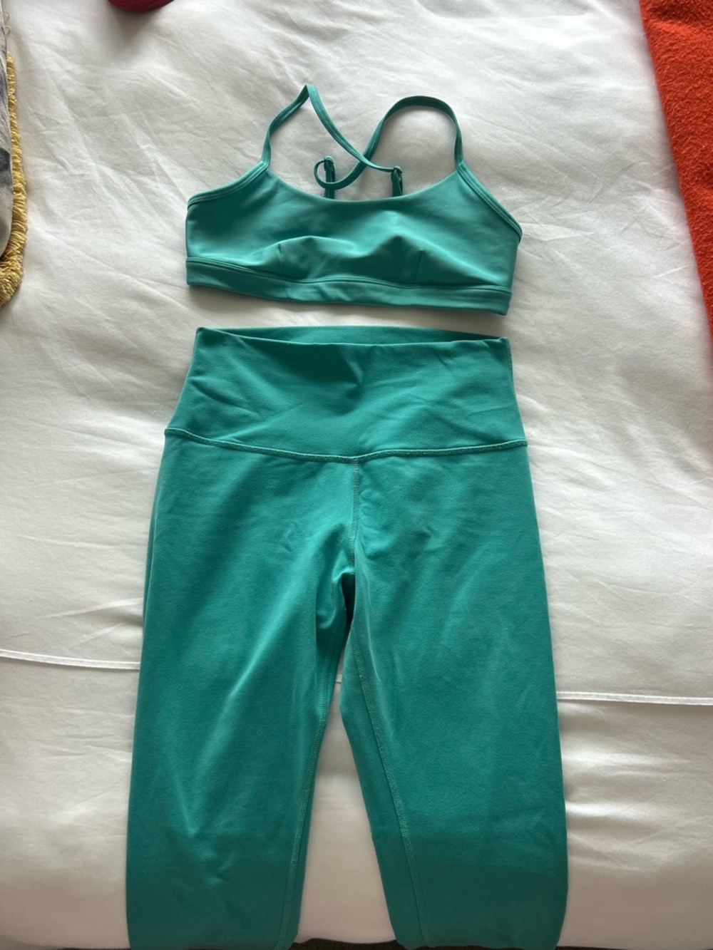 ALO Yoga Airbrush Activewear Set - Sports Bra & High-Waist Leggings